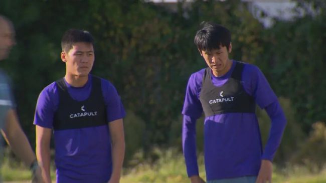 娇妻玩3p被三个男人伺候视频