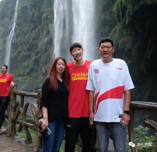 亚洲国产成人久久综合区