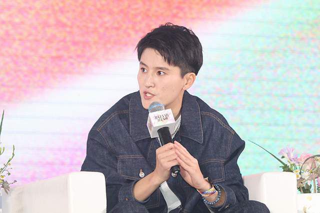 美女100%无挡